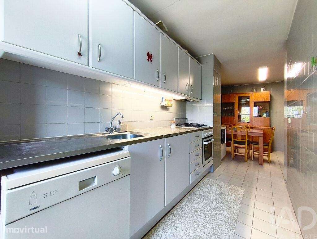 Apartamento T3 em São Mamede de Infesta e Senhora da Hora de 101 m2-9