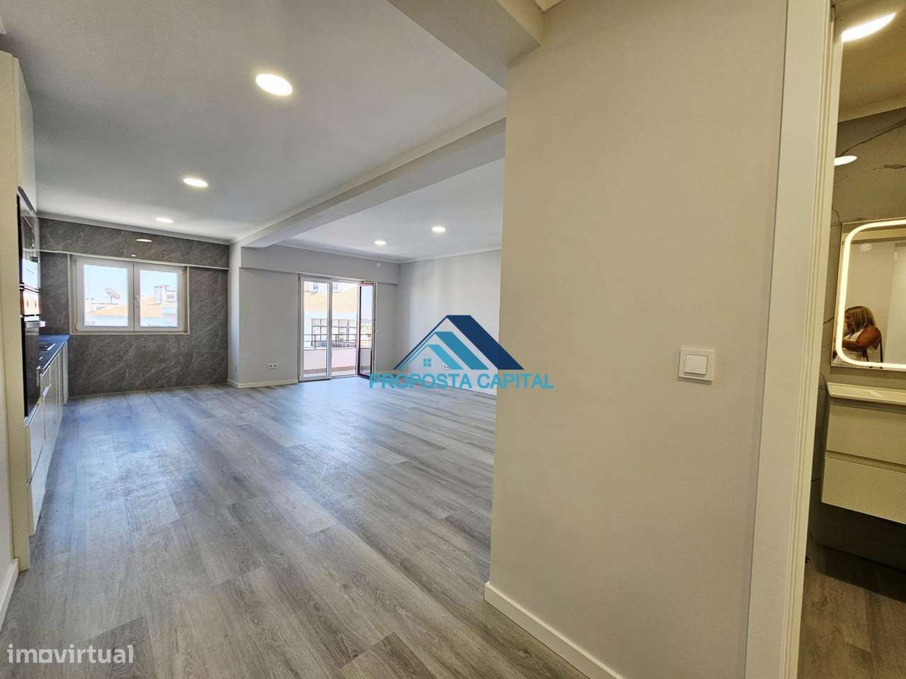 APARTAMENTO T4 REMODELADO CENTRO AMORA-2