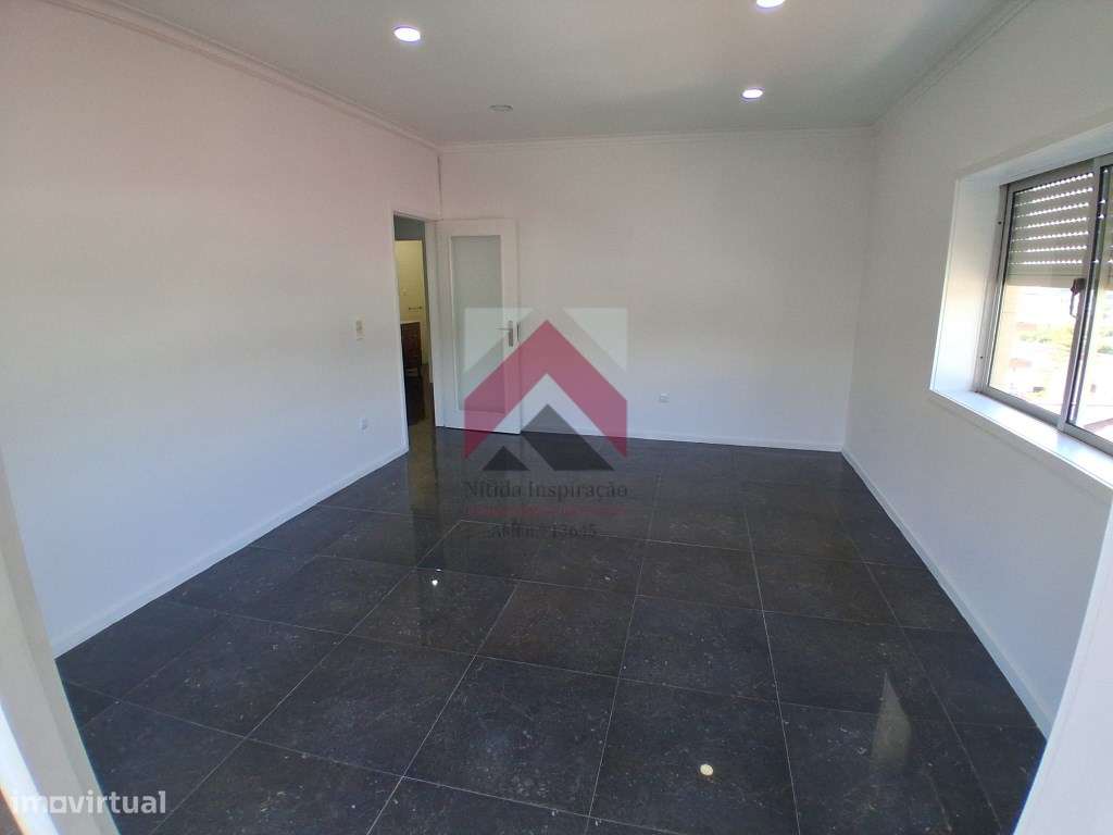Apartamento T3 remodelado, localizado em Fânzeres (Gondomar)-6