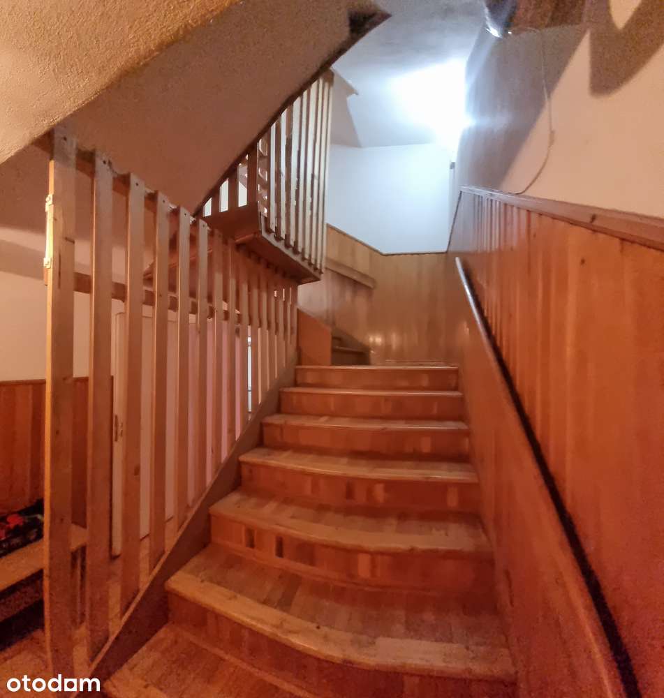 Dom w znakomitej lokalizacji ,piękny widok-5