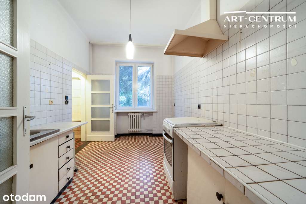 Willa z duszą i potencjałem inwestycyjnym-6