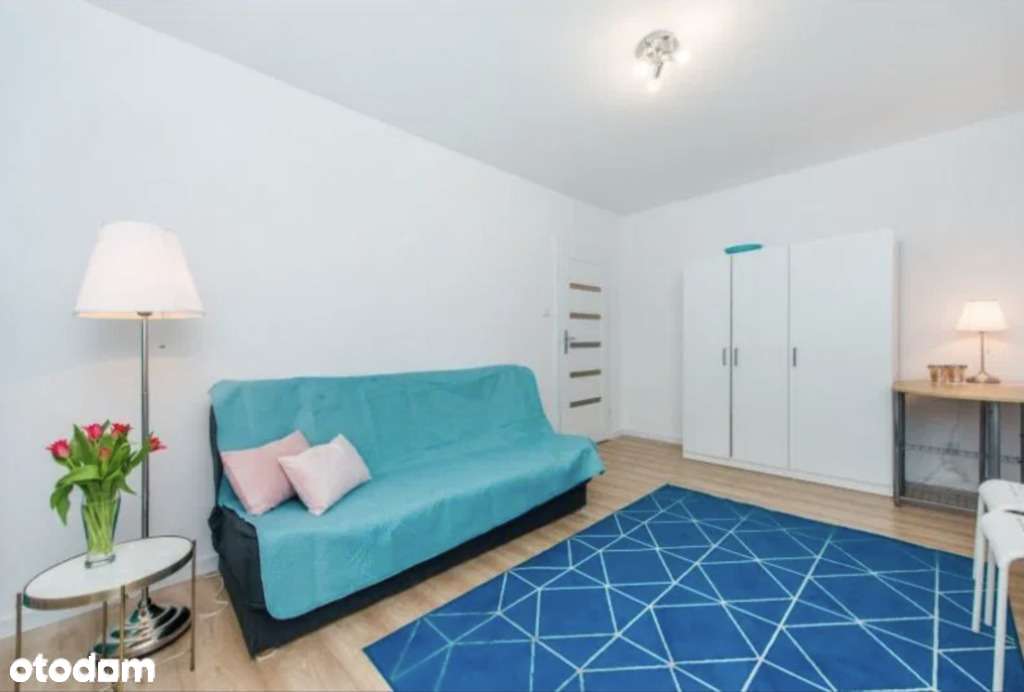 KAWALERKA Z BALKONEM, PIWNICĄ, DO WEJŚCIA-0