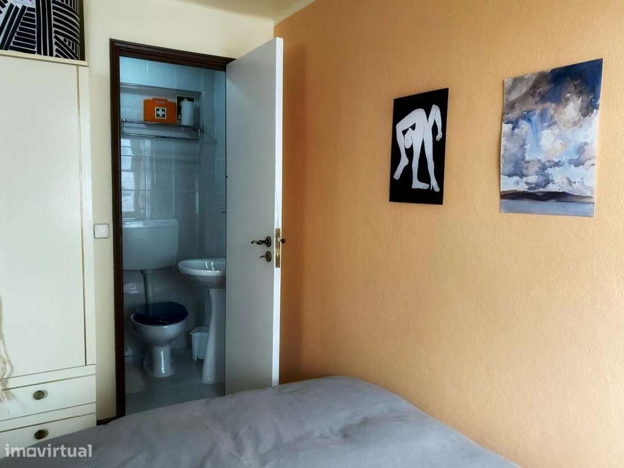 Prédio com 4 estúdios na Alta de Coimbra. - Grande imagem: 4/14