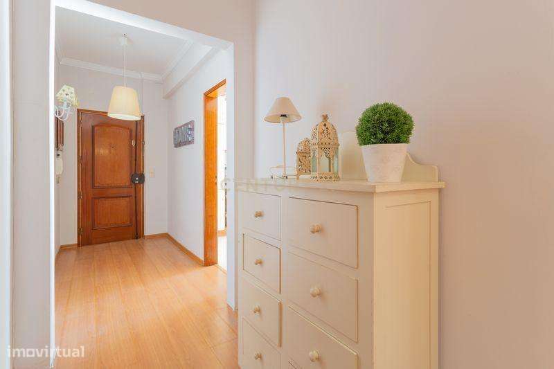 Excelente apartamento 3 assoalhadas na Marisol, na Charneca de Caparic-17