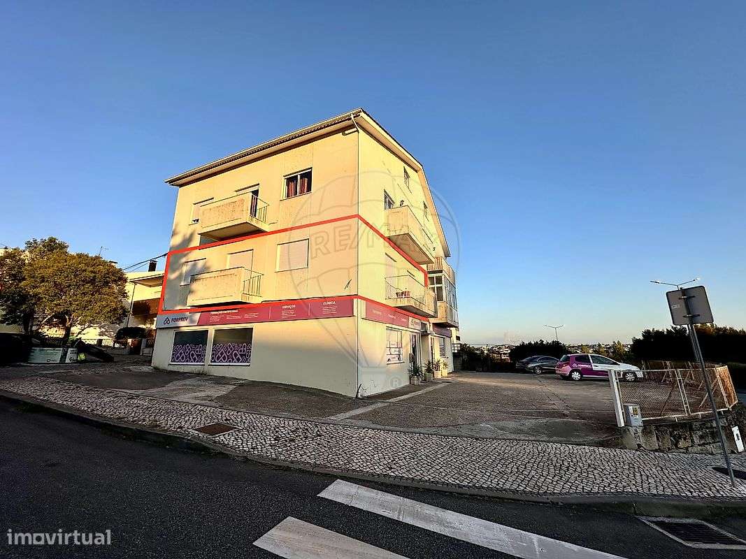 Apartamento T2 para arrendamento - Grande imagem: 2/29