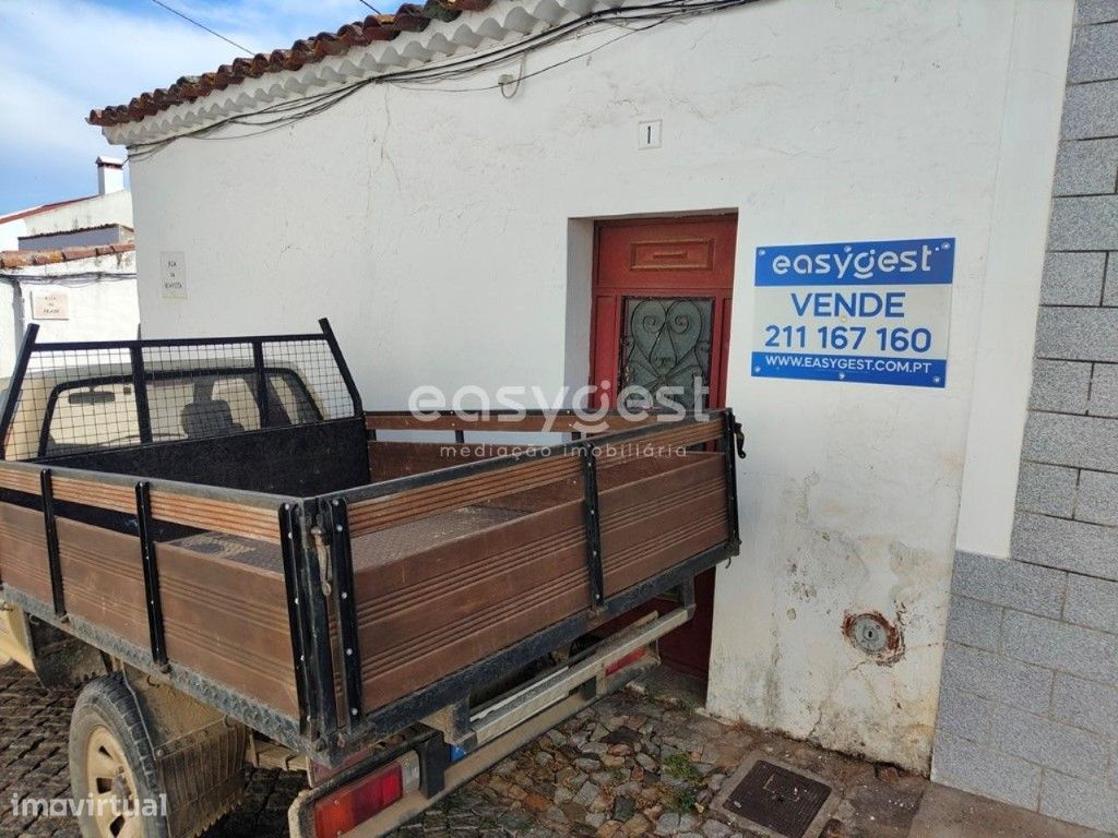 Moradia para recuperar com 4 quartos em vila de Vidigueira - Grande imagem: 1/19