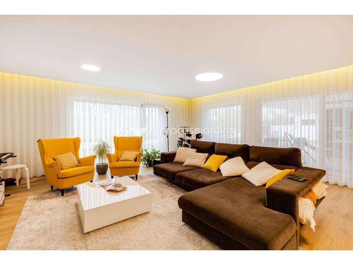 Moradia T5 Contemporânea e elevada eficiência energética – Amor, Le...-5