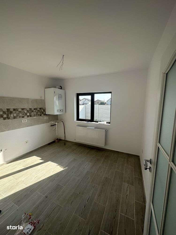 Casă P+1 | la cheie |2 placi beton | 140mpsc| dormitor la parter - Imagine principală: 3/13