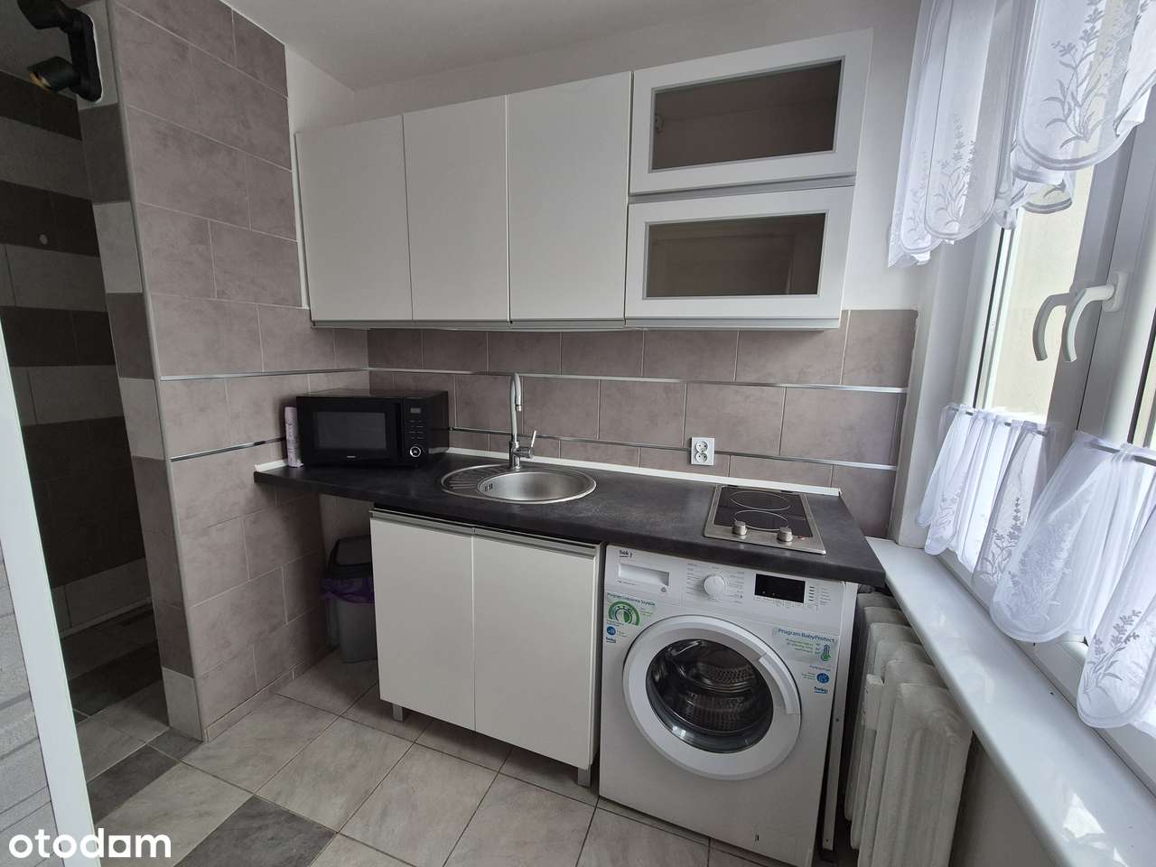 Umeblowana Kawalerka BEZ PROWIZJI - spółdzielczo-własnościowe prawo-3