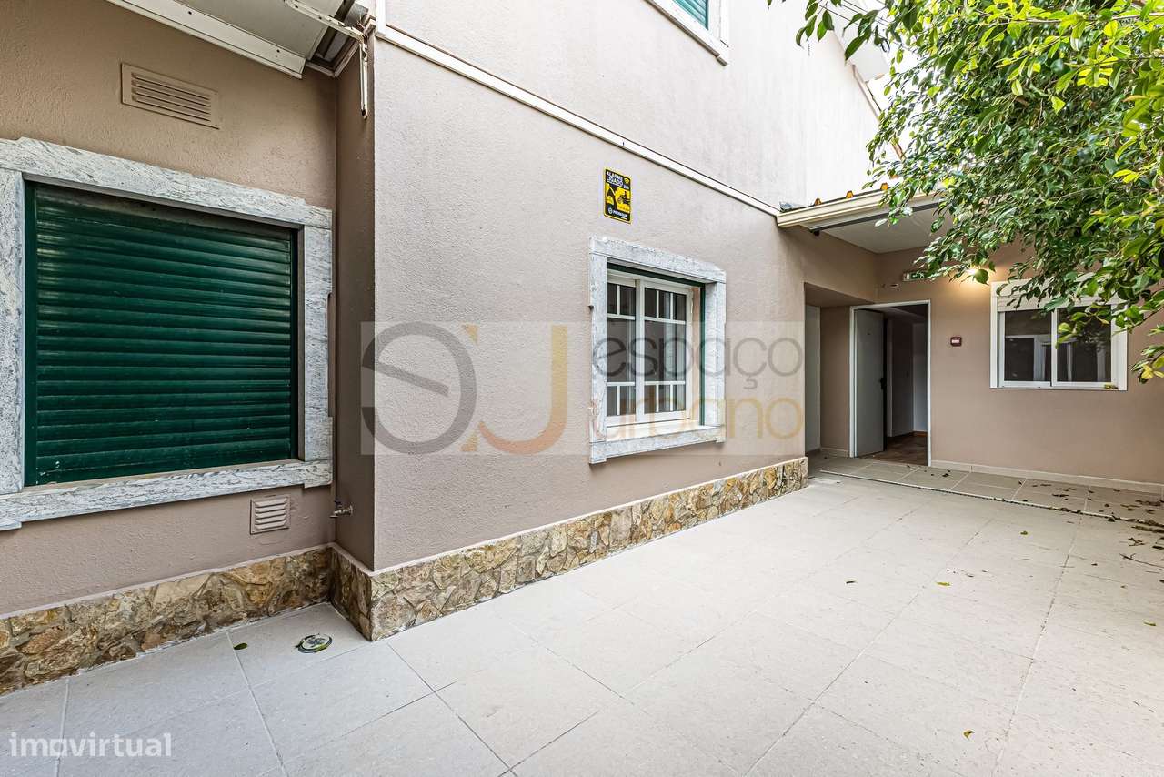 Boliqueime - Investimento: Moradia Isolada com 10 Suites em Zona Privi-13