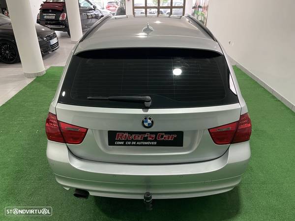 BMW 320 d Touring Navigation Sport - 13