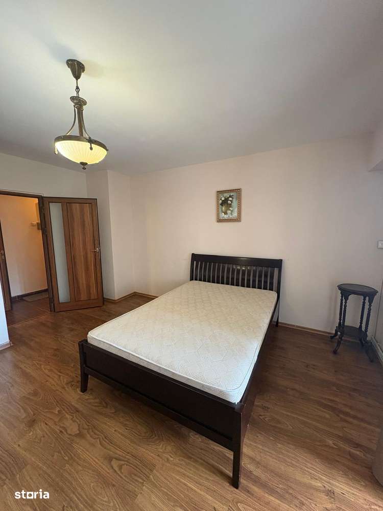 1 cam d 38 mp zona pacurari kaufland 2/8 mob si util 86.500 euro-0