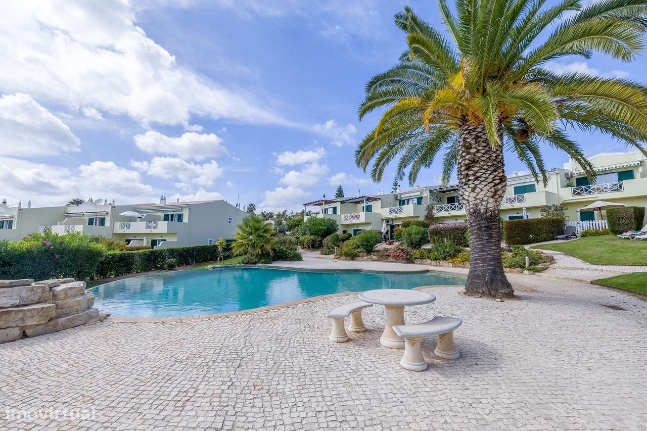 MORADIA COM 2 QUARTOS E PISCINA PARA VENDA NA PRAIA DA LUZ - Grande imagem: 4/26