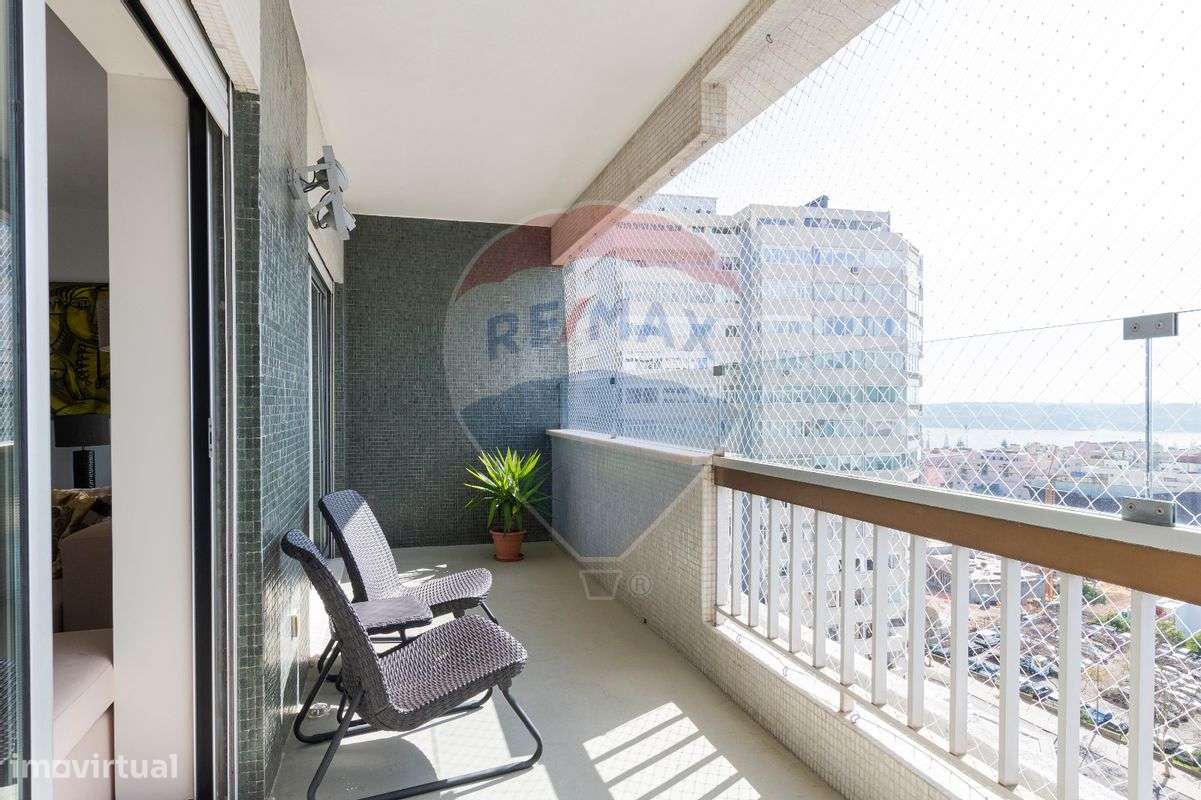 Apartamento T5 para venda - Grande imagem: 2/16