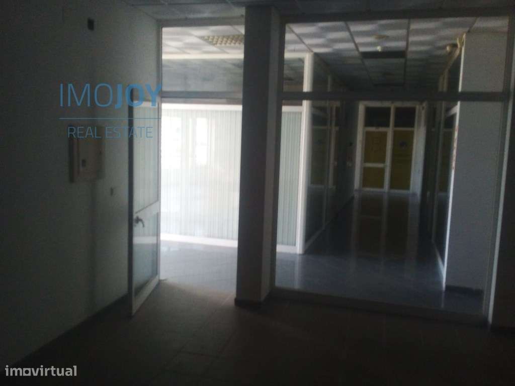 Loja com 25m2 no Samouco - Grande imagem: 3/16