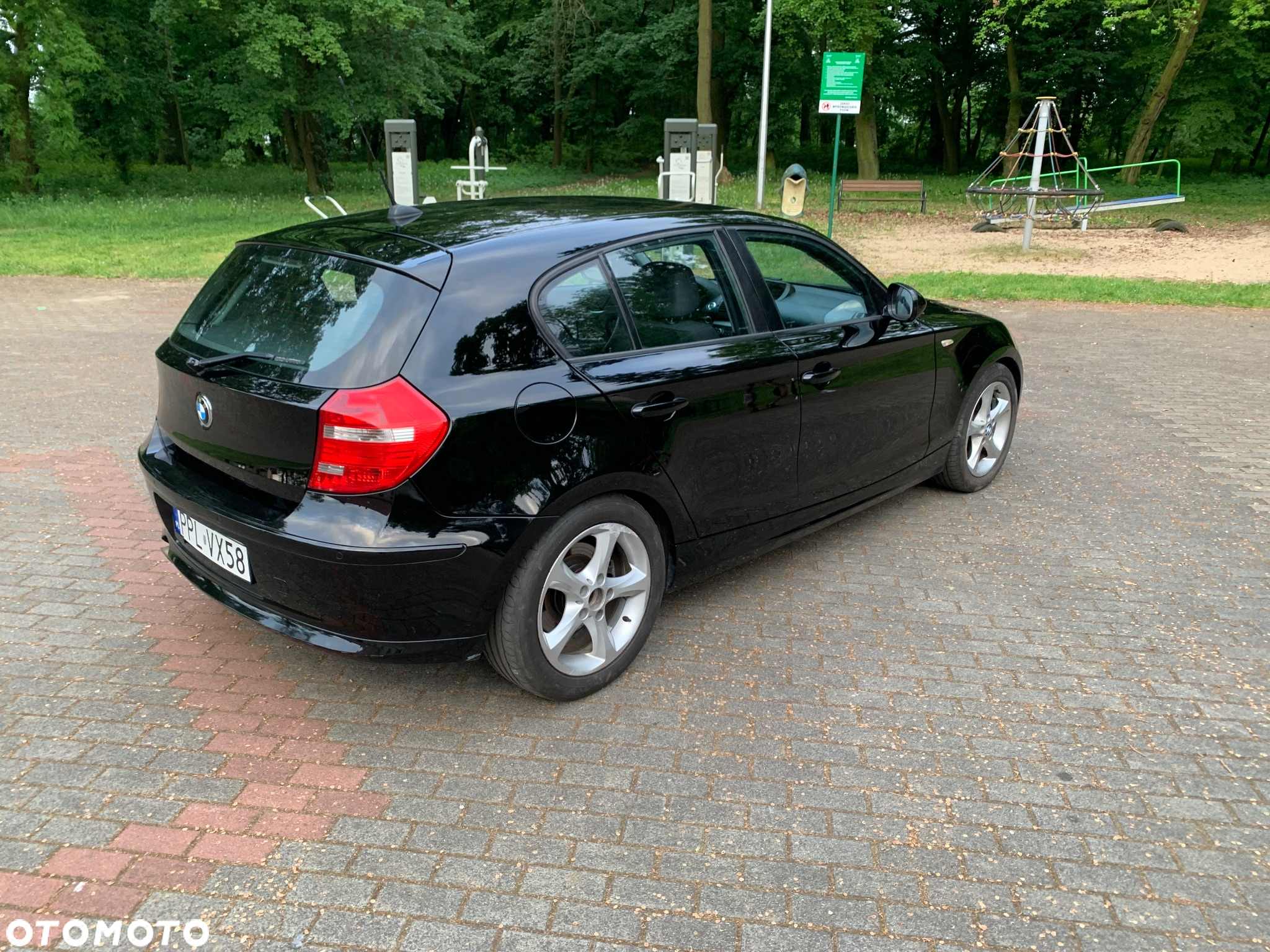 BMW Seria 1 118d - 4