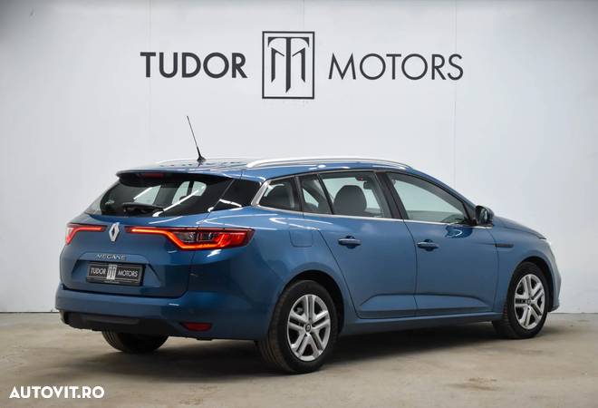 Renault Megane Estate 1.5 dCI EDC Intens - 4