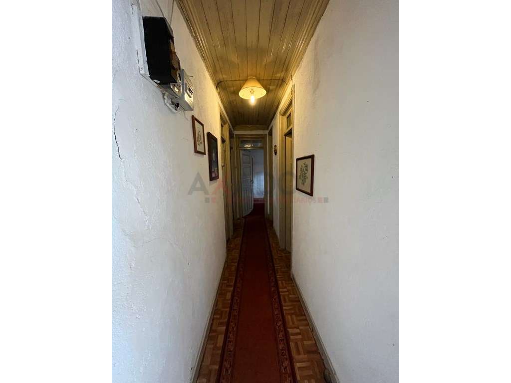 Moradia para renovar na Serra da Estrela-5