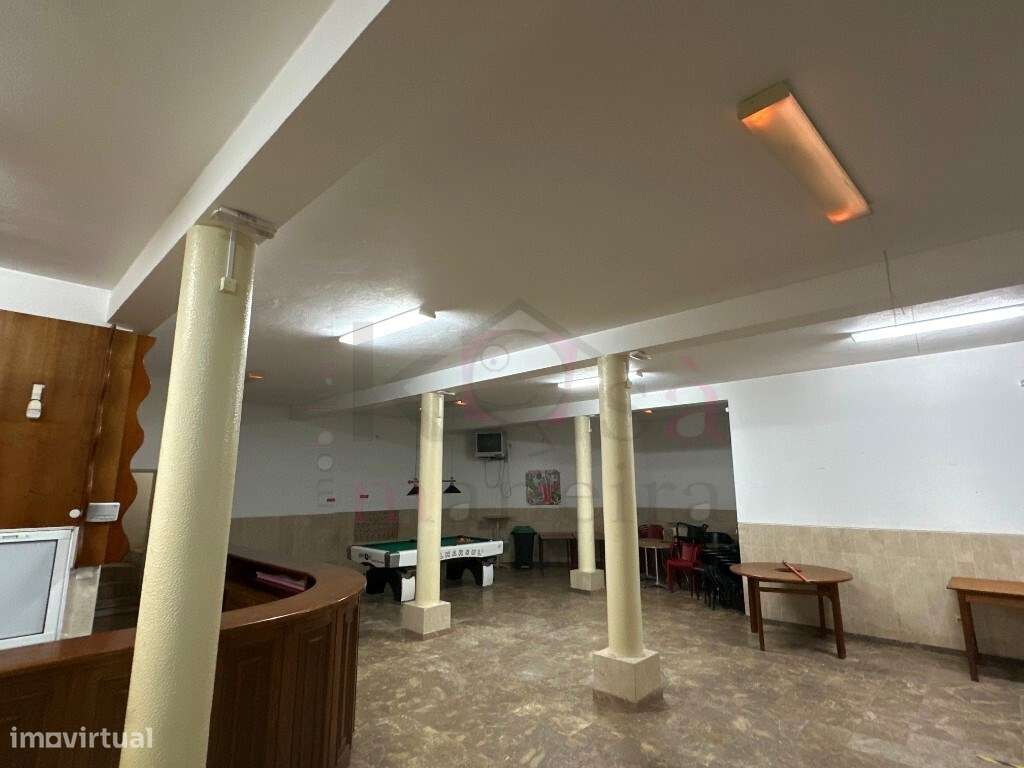 Prédio a venda com restaurante e habitação, à venda em SInes-19
