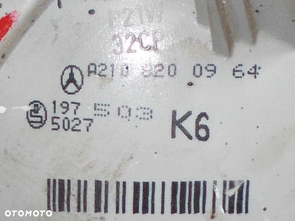 Mercedes E Klasa W210 - lampa tylna lewa SEDAN w klapę - 3
