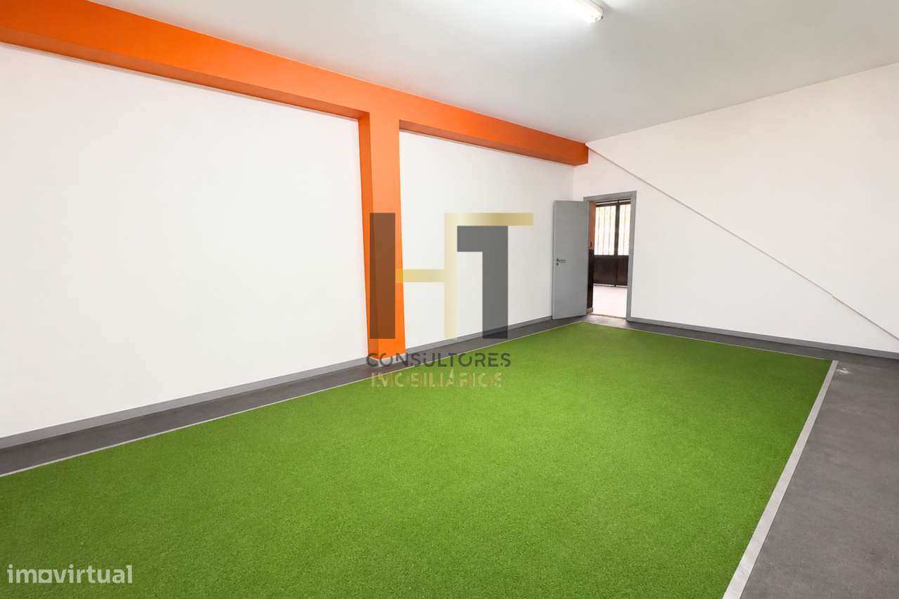 Moradia T4 em Lousada | 312m², 542m² de Terreno e Garagem para 3 Car-24