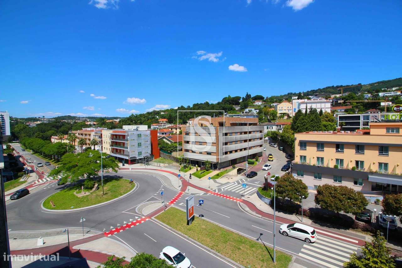 Apartamento T3 com garagem para 2 carros em Nogueiró - Grande imagem: 3/29