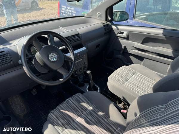 Volkswagen Fox - 4