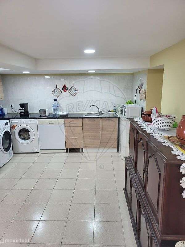 Moradia T4 para venda-8