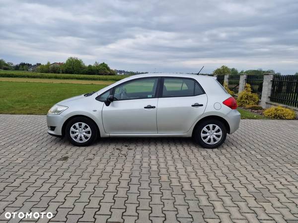 Toyota Auris 1.4 D-4D Luna - 11