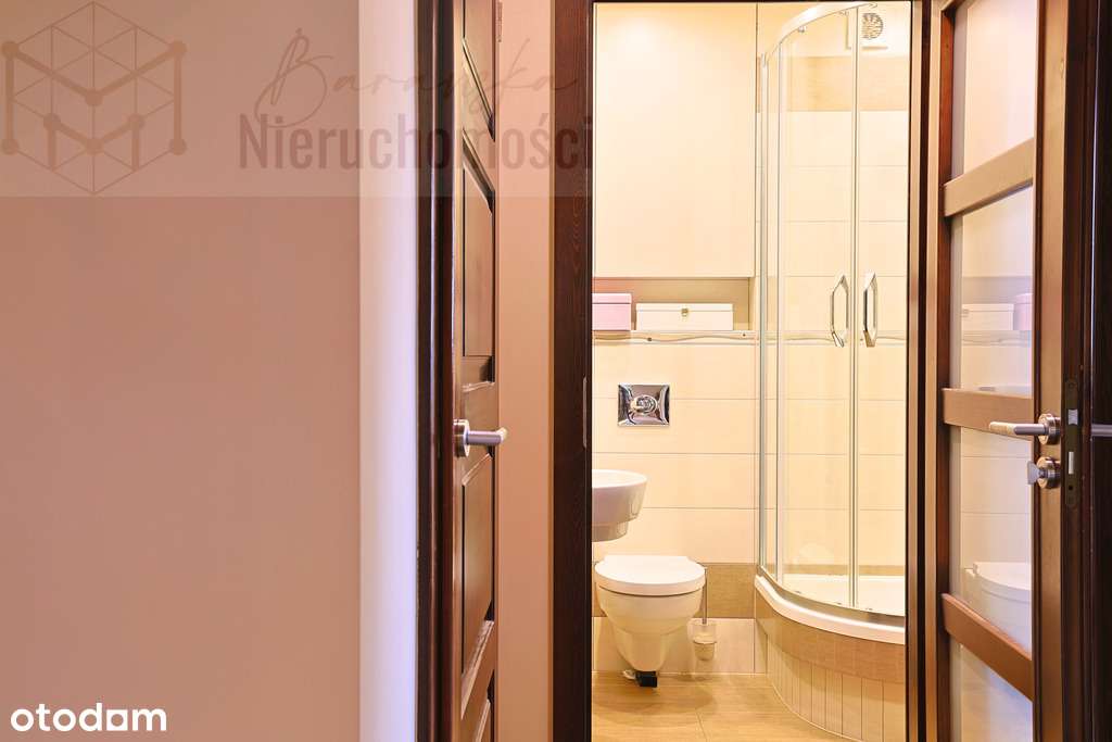 Wyjątkowy dom wolnostojącym z pięknym ogrodem-6