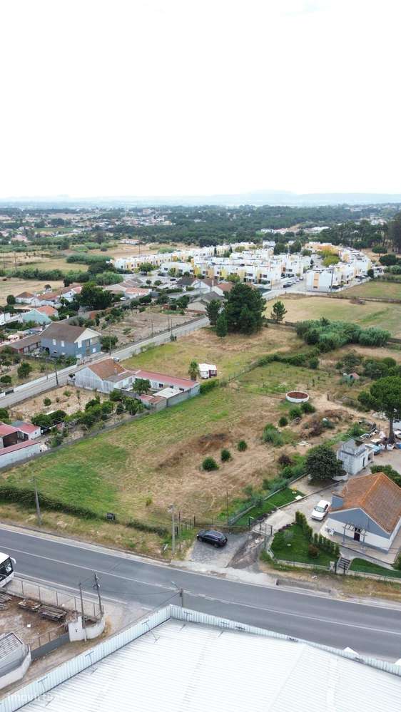 Terreno Urbano de 2406 m2 em Santo António da Charneca-4