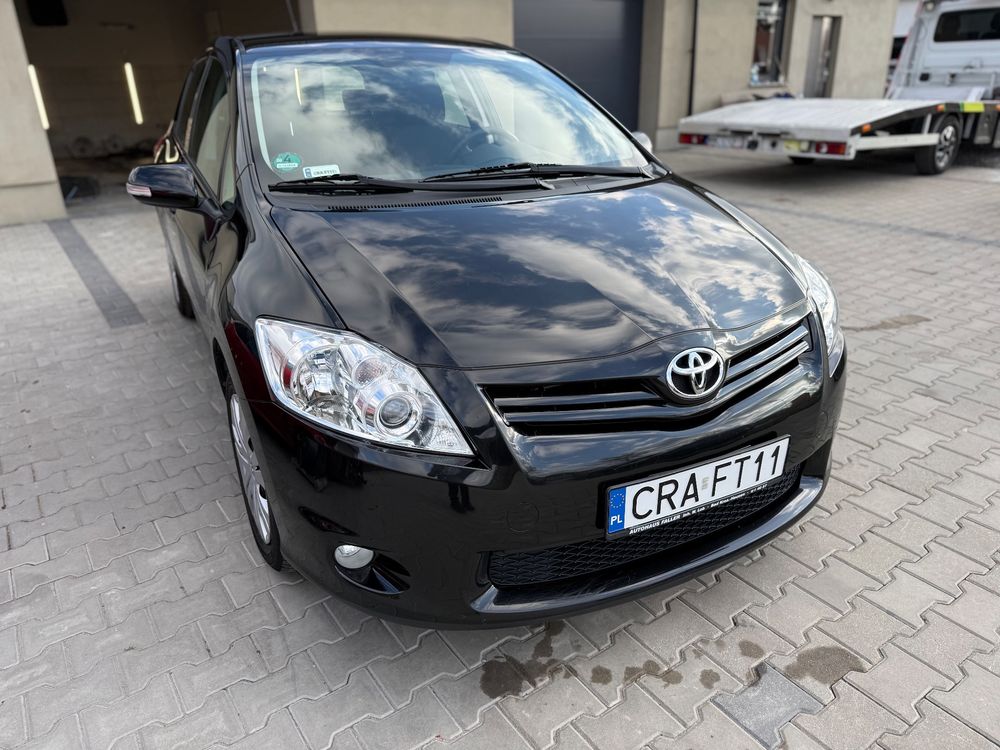 Toyota Auris I 1.33 VVT-i Terra Start 2010
