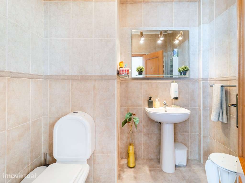 Moradia exclusiva com vista mar deslumbrante, piscina e localização...-23