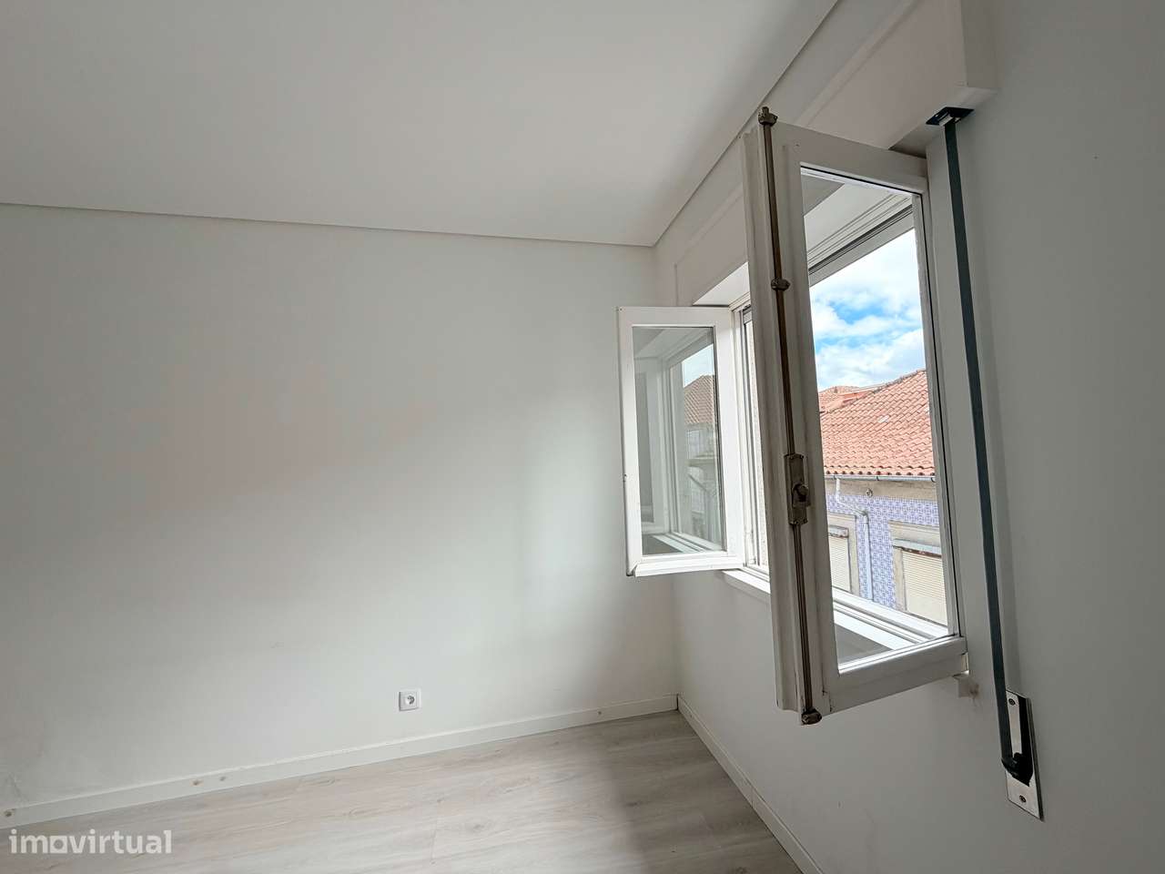 Apartamento T3 Venda em Viana do Castelo (Santa Maria Maior e Monserra-23