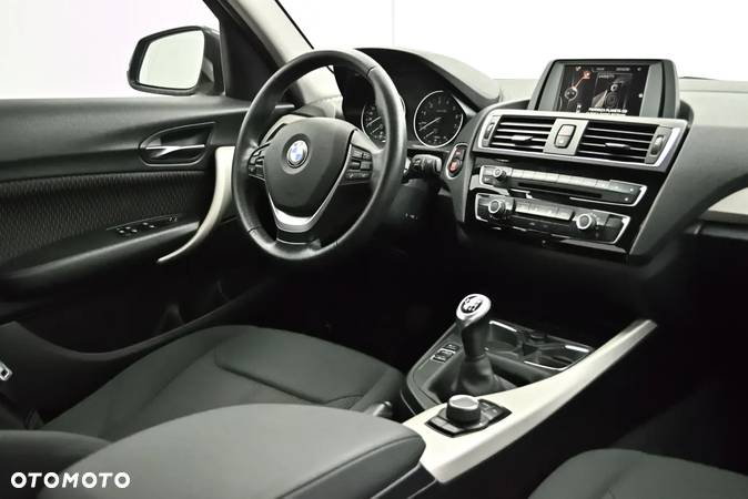 BMW Seria 1 118i Advantage - 16