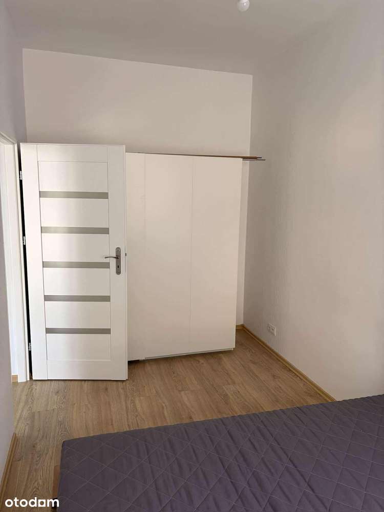 Dwupokojowe mieszkanie z balkonem w centrum - Pełny obrazek: 4/6