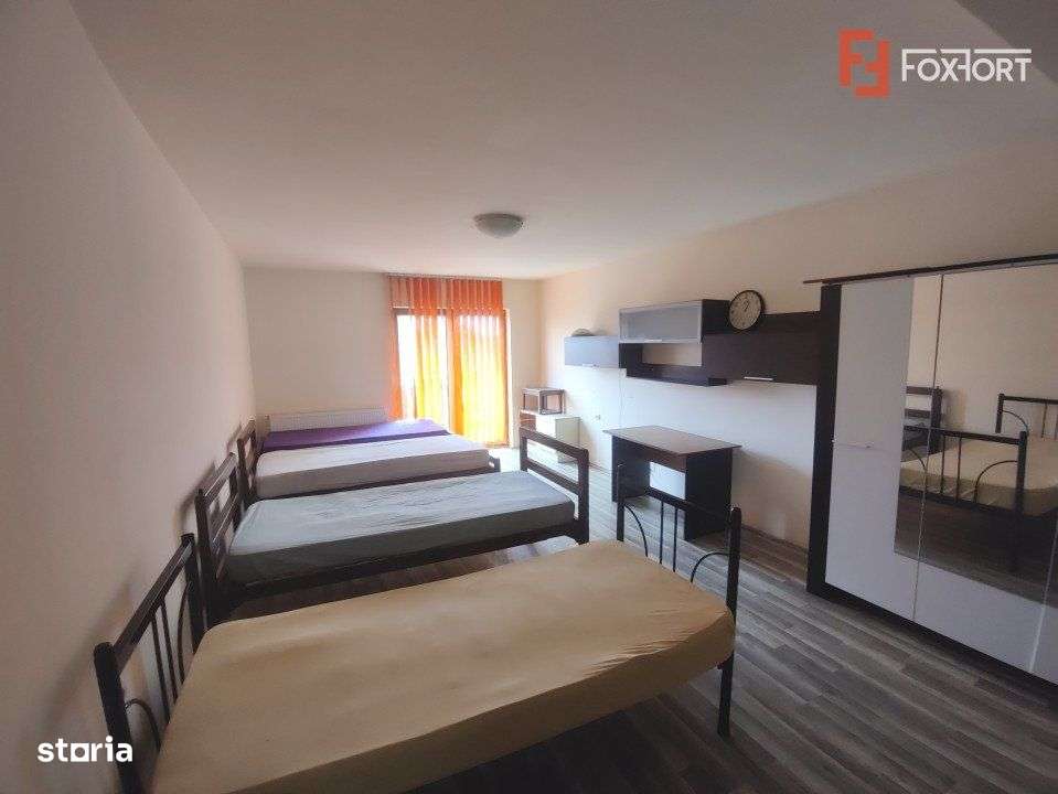 Casa de inchiriat pe 3 niveluri in Dumbravita, pretabila muncitori - Imagine principală: 4/14