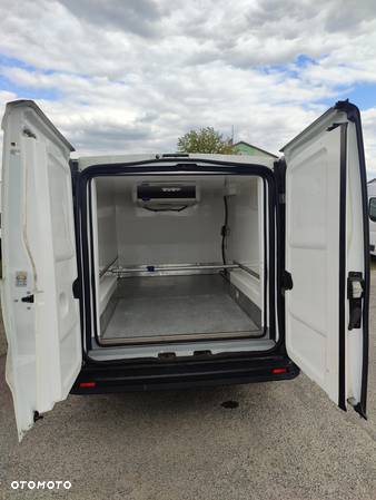 Renault Trafic - 12