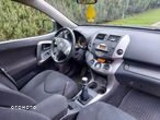 Toyota RAV4 2.2 D-4D Sol - 9