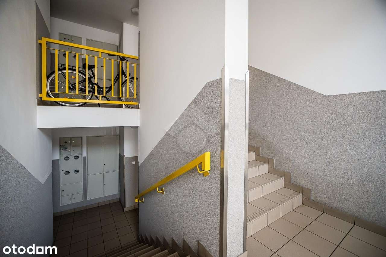 Kraków – 4-pokojowe, dwupoziomowe mieszkanie z balkonem i tarasem-18