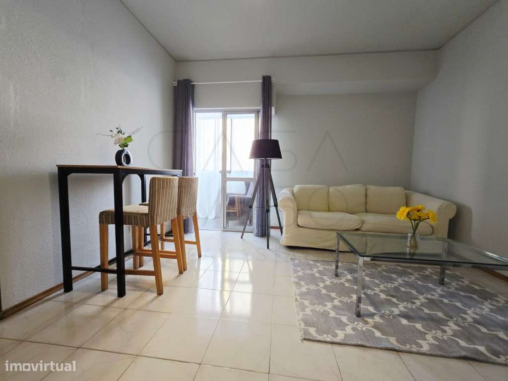 Apartamento de 2 assoalhadas no Bonfim-1