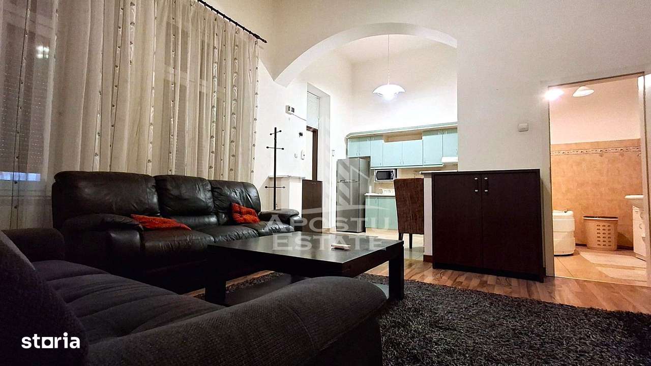 Apartament 2 camere Ultracentral Etaj 1, cu Garaj - Imagine principală: 2/11