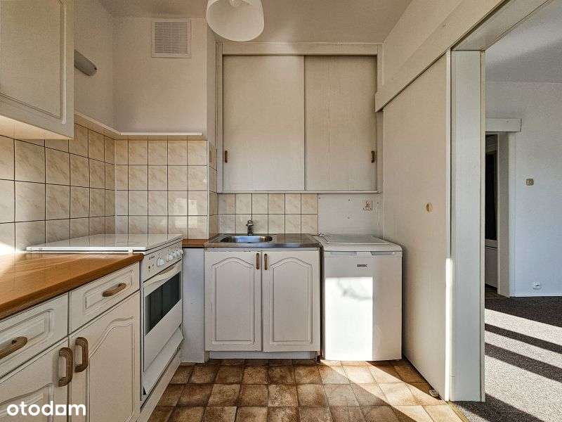 Na sprzedaż słoneczna kawalerka na Retkinii-3