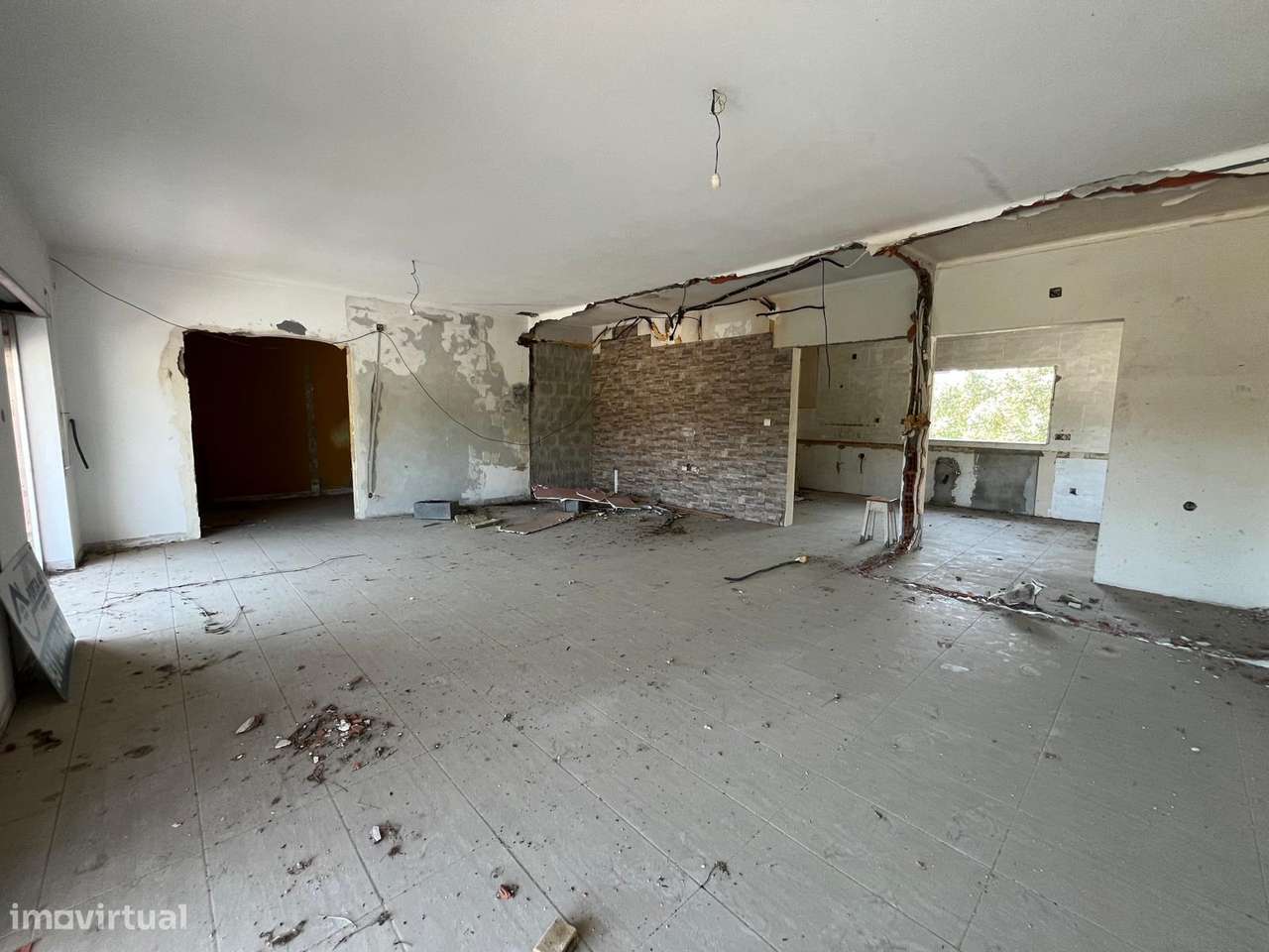 Moradia T4 c/ terreno-12