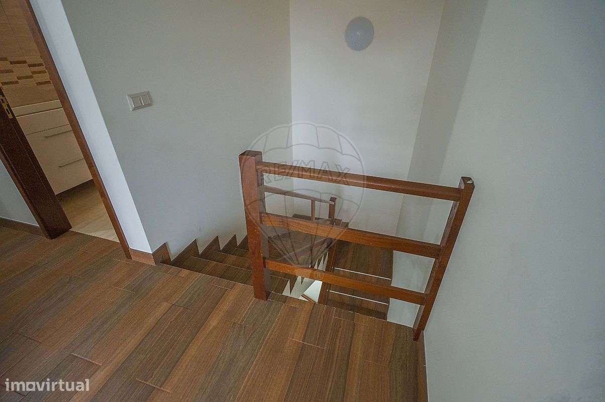 Moradia T4 para venda-16