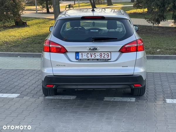 Ford Focus - 10