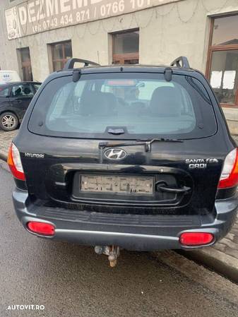 Dezmembrez Hyundai Santa Fe, anul 2004, 2.0 CRDI, volan pe stanga - 3