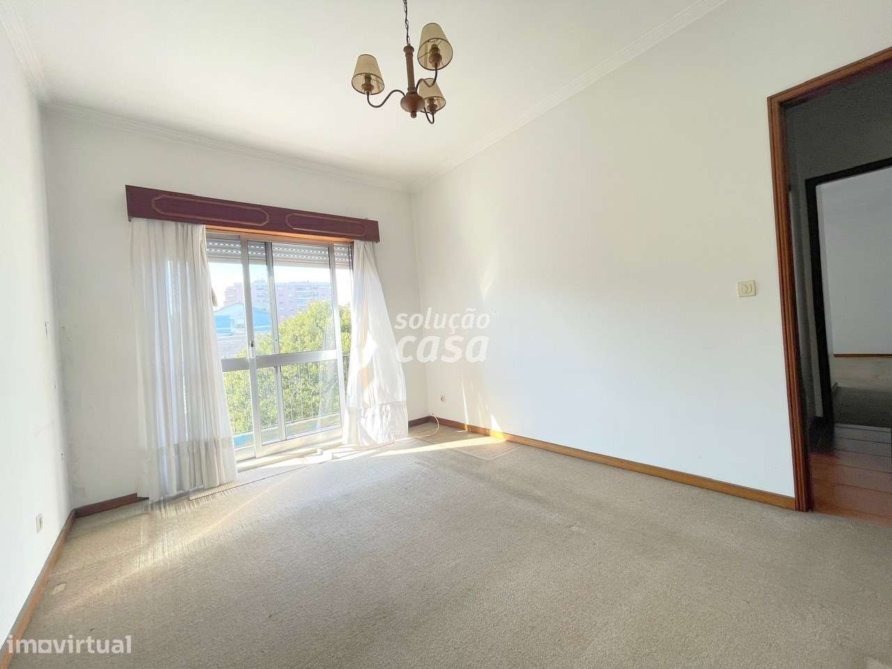 Apartamento T3 com Lugar de Garagem, localizado a 650 metros da Estaçã-16