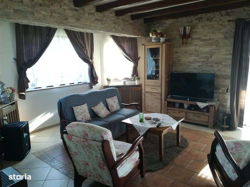 De vanzare! Casa frumoasa in Salicea - Imagine principală: 5/18