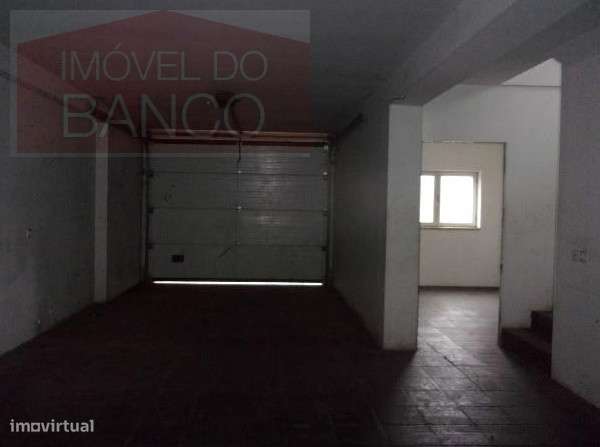 Imóvel de Banco | Moradia T4 Castro Daire | NEWS-6